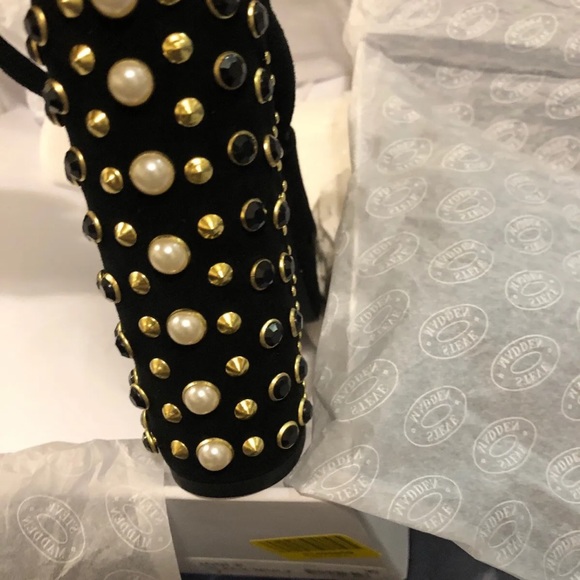 Steve Madden Jodi Sandals Black Multi Studs 7 US - Picture 7 of 7